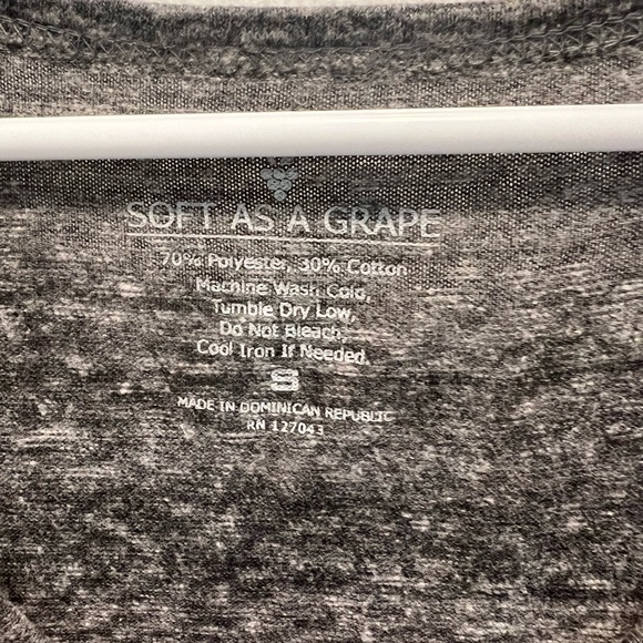 Giants gray V-neck - Picture 2 of 2